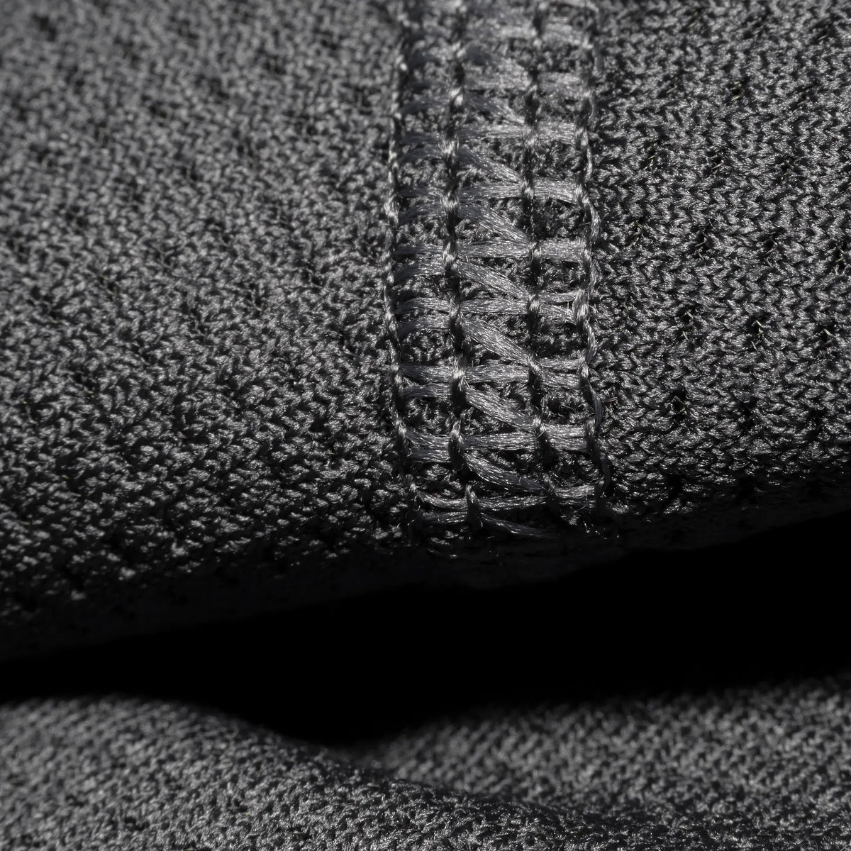 Chiton 2.0 CoolPass Grid Longsleeve Graphite